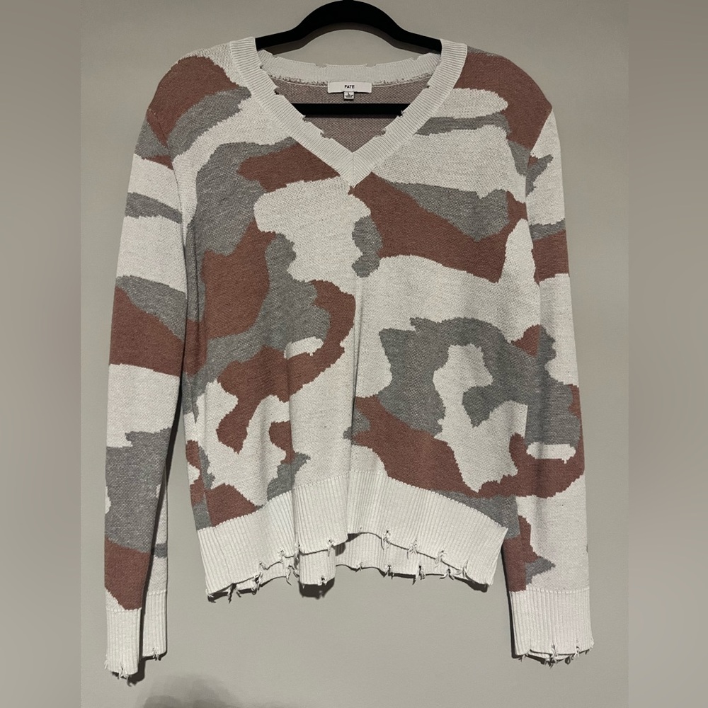 FATE camo sweater